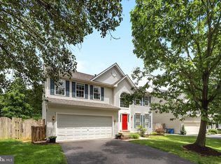 17169 Pickwick Dr, Purcellville, VA 20132