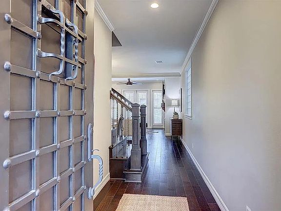 View towards the aisle entry