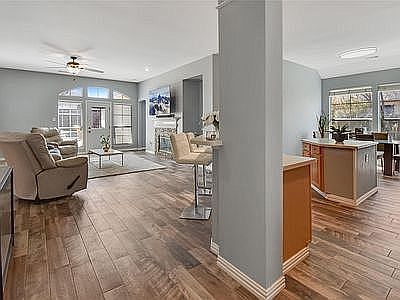 2nd image of 3749 Saint Andrews Dr