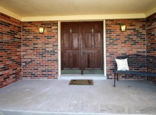 9105 Westport Rd, Langdon Place, KY 40242