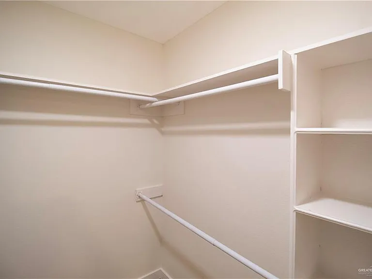 1615 Gloria Ann Dr — Photo 16