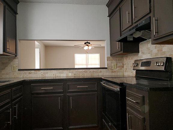 3rd image of 137 Country Town Dr #137