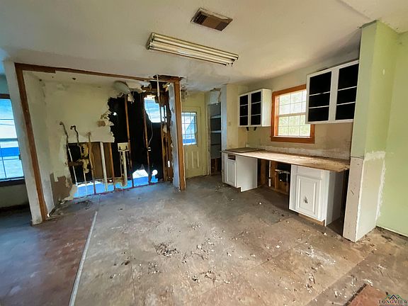 5th image of 1401 County Road 2619