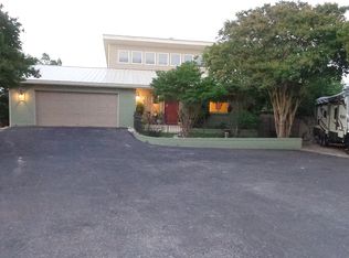 501 Mountain Top Dr, Kerrville, TX 78028