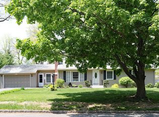 32 Sawmill Rd, Springfield, MA 01118