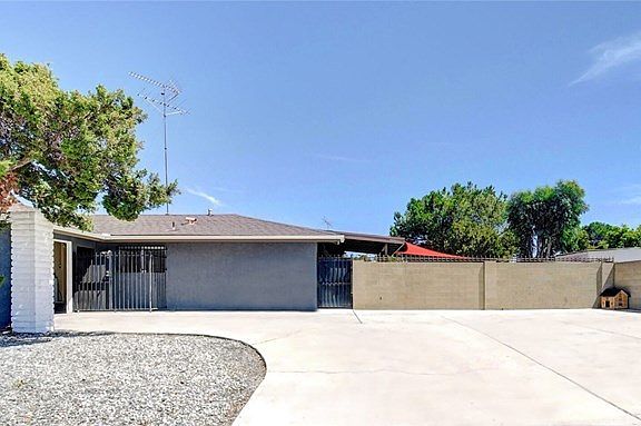 5th image of 505 Monterey Pl