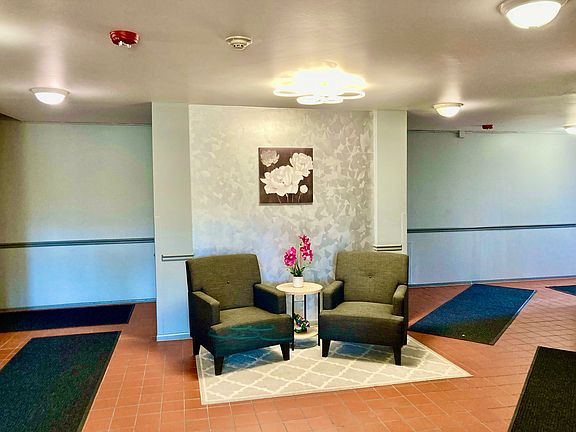 3rd image of 2600 Brookwood Way Dr APT 308