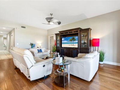 665 Vintage Reserve Cir #9-B, Naples, FL, 34119