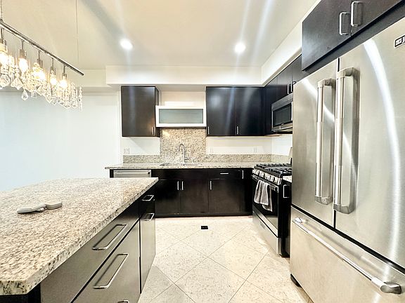 2nd image of 403 N Serrano Ave #304