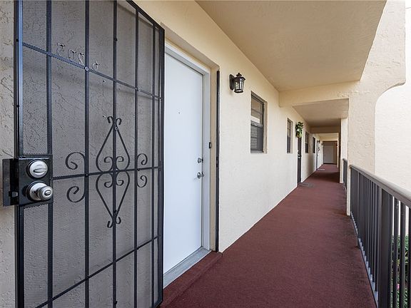 3rd image of 2050 Oleander Blvd APT 6-205
