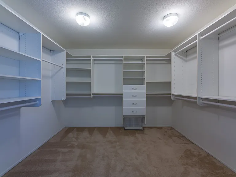 14 Monument Pl — Photo 29