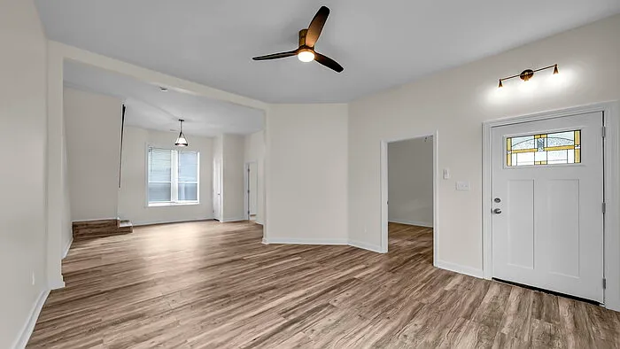 3 bed, 2.0 bath, $2,200 — Photo 3