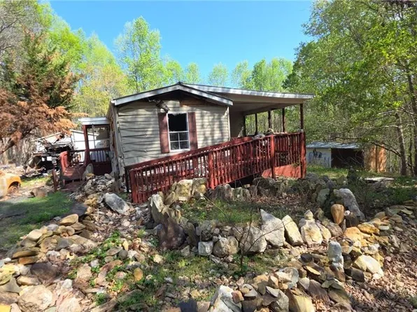 4920 Needhams Trl, Seagrove, NC 27341