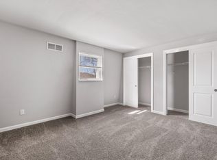 604 Carriage Hill Dr #302, Canonsburg, PA 15317
