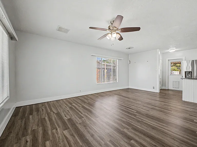 1638 E Williams St — Photo 8