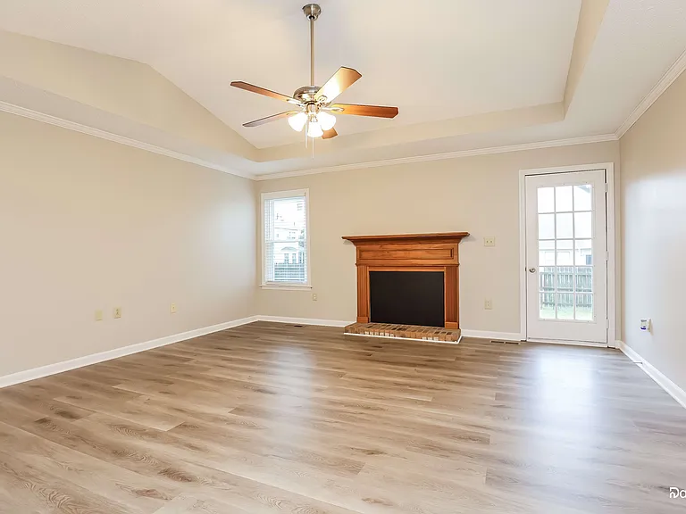5032 Brookside Dr — Photo 6