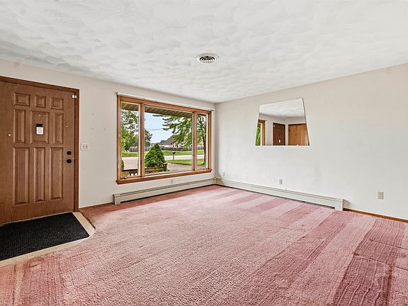 2nd image of 1718 Union Chapel Rd
