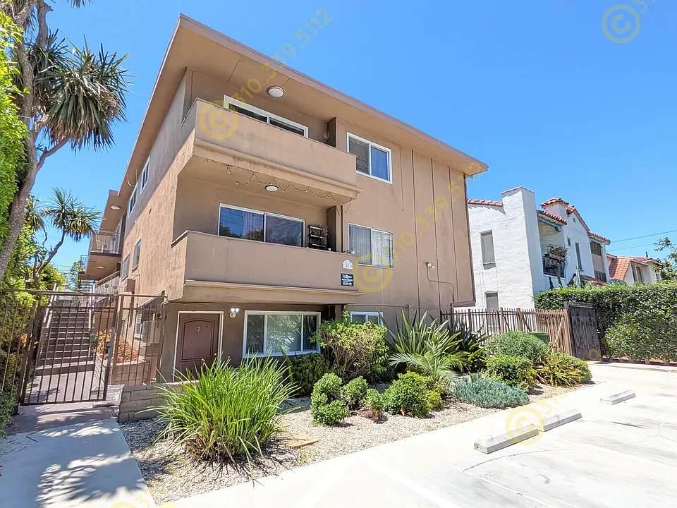 1433 S Holt Ave #2
