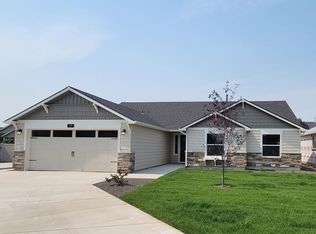 17 N Mingus Ave, Nampa, ID 83651