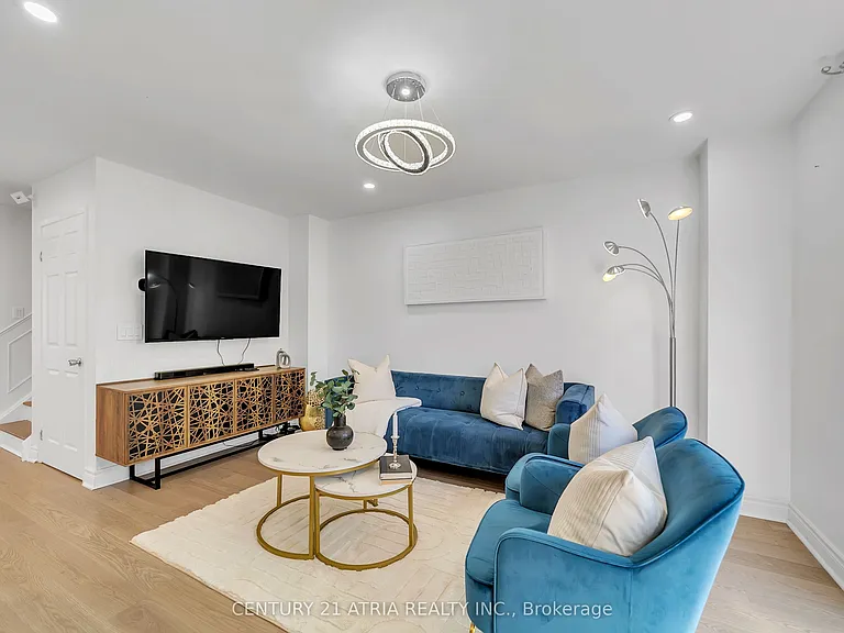 10 Park Lane Cir — Photo 22