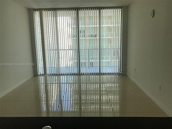 5th image of 1111 SW 1st Ave APT 3116