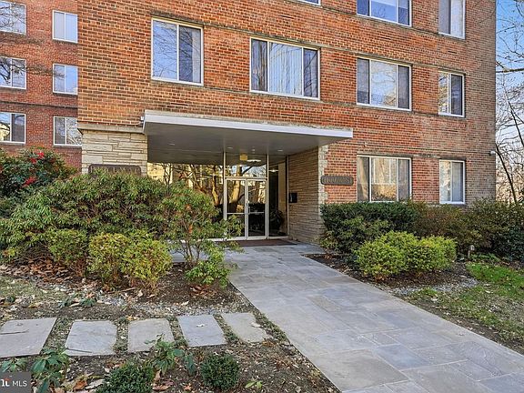 2nd image of 4100 W St NW APT 203