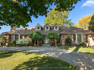 643 Hendry Ln, Hamilton, ON L9G 3E2