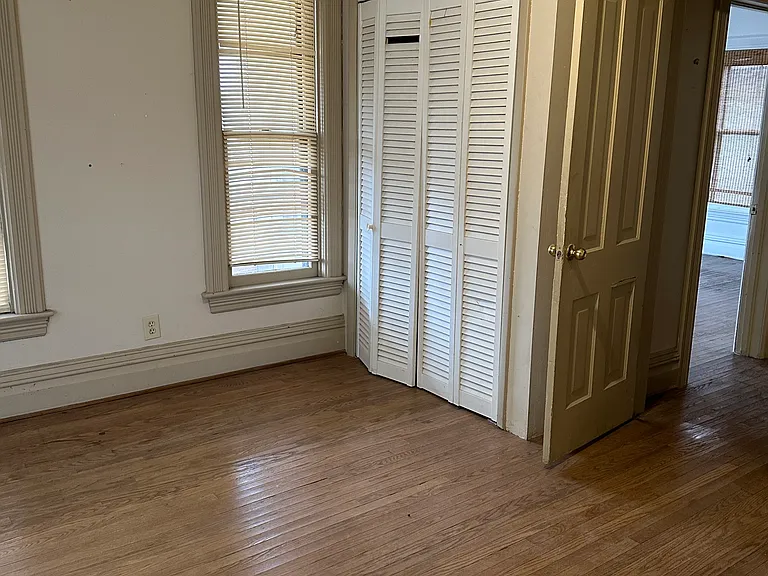 240 W Penn St #2 — Photo 6