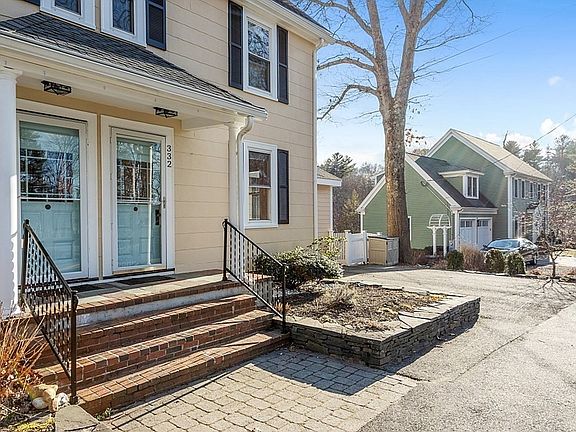 3rd image of 332 Bedford St Unit 332
