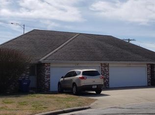 4139 S Parkhill Ct, Springfield, MO 65807