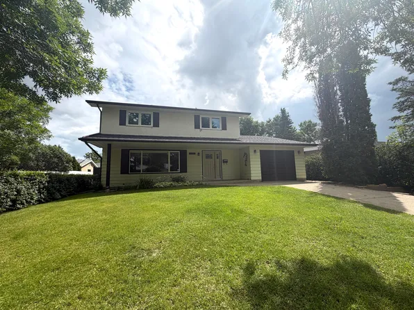 1047 Adamson Cres, Strathcona County, AB T8A 1E4