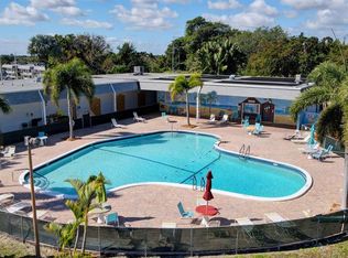 3000 Lake Osborne Dr APT 208, Lake Worth, FL 33461