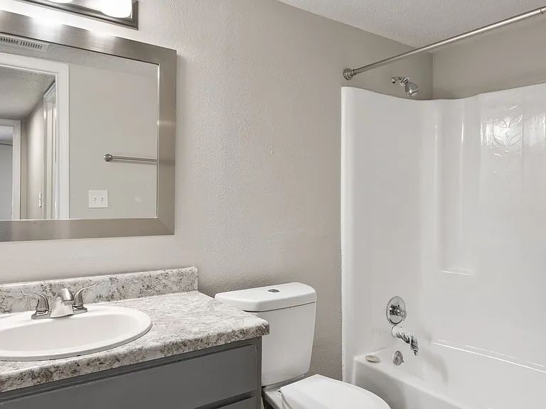 High Pointe — Photo 25