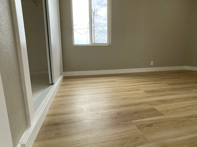 10231 Woodworth Ave #6 — Photo 22