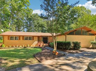 16 Perthshire Dr, Peachtree City, GA 30269