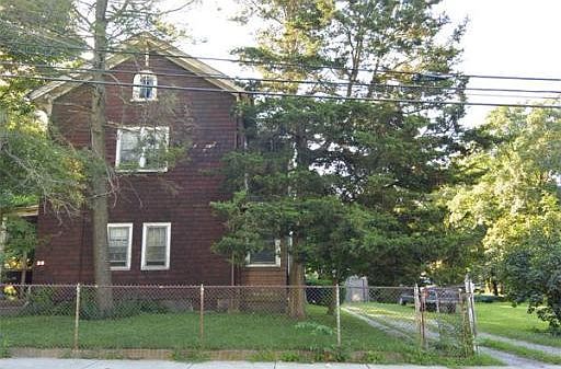 2nd image of 28 Park St