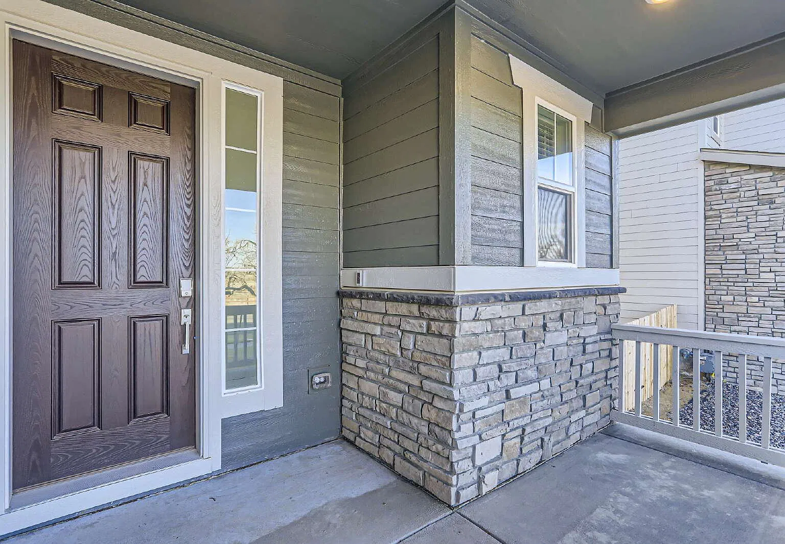 3 bed, 2.5 bath, 2140 sqft, $3,100 — Photo 3