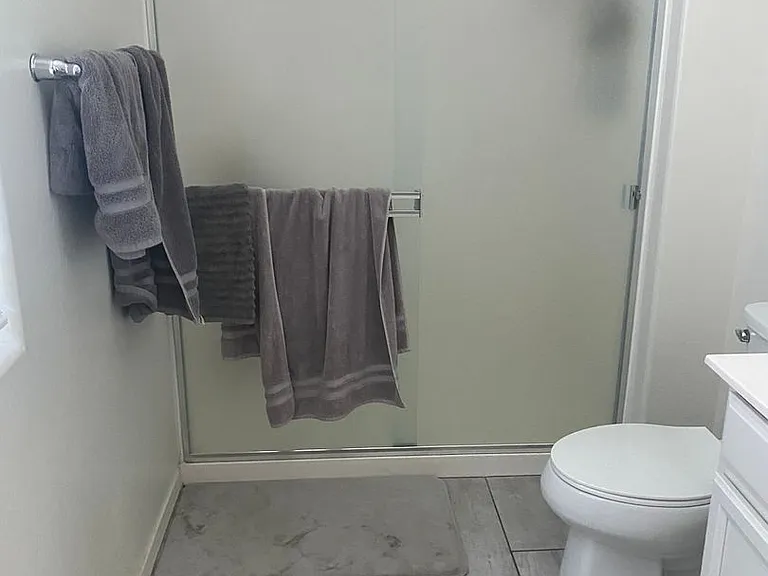 5407 S 18th Pl — Photo 14
