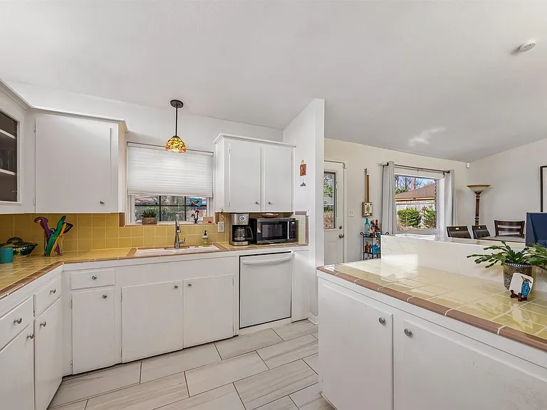 10226 Ivyridge Rd — Photo 32