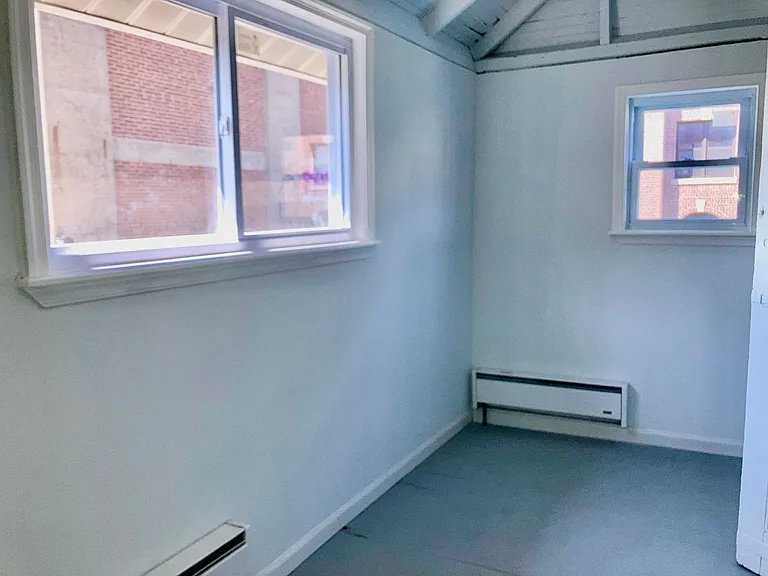 1122 S Broad St — Photo 11