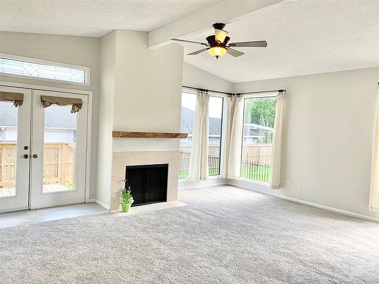 2402 Intrepid Way — Photo 17