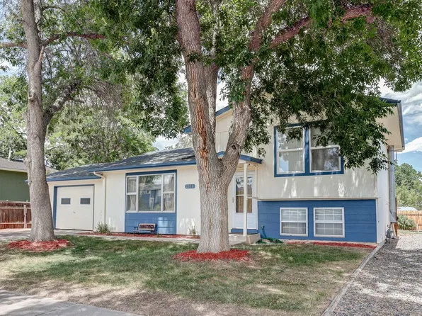 2904 Double Tree Dr, Fort Collins, CO 80521