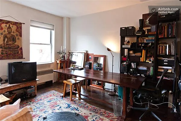 Rented by R New York | media 44