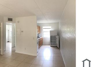 906 2nd St APT 7, West Palm Beach, FL 33401