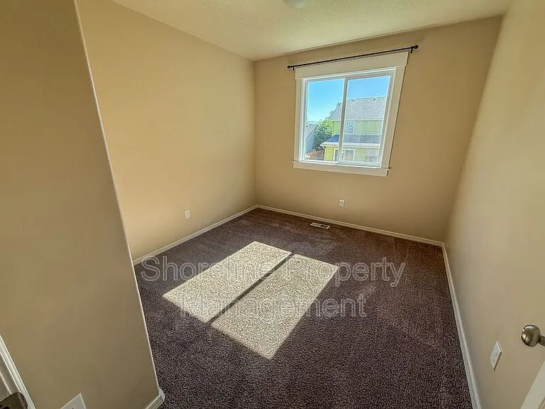 3420 N Oakstone Ave — Photo 28