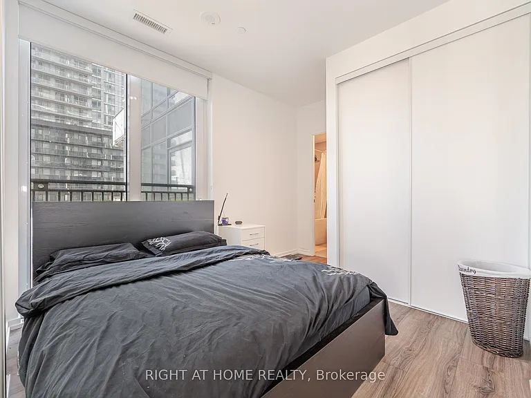 7890 Jane St #508 — Photo 34