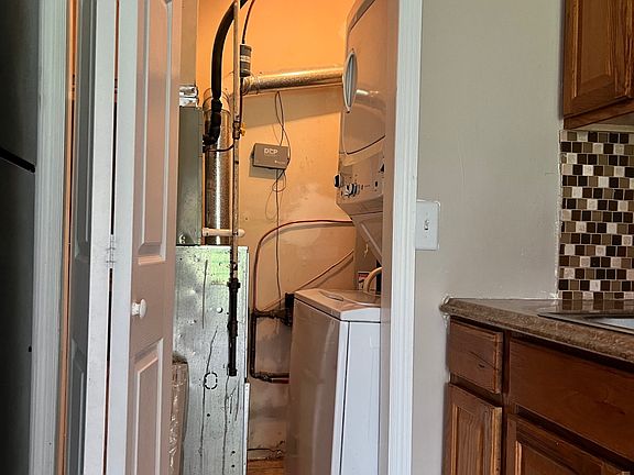 4th image of 47 Stone Ln