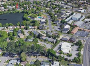 746 Lake Edward Dr, Virginia Beach, VA 23462