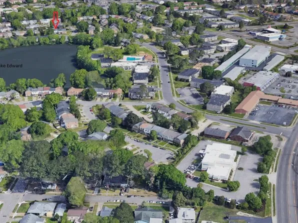 746 Lake Edward Dr, Virginia Beach, VA 23462