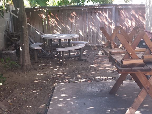 5th image of 11352 Larchwood Dr